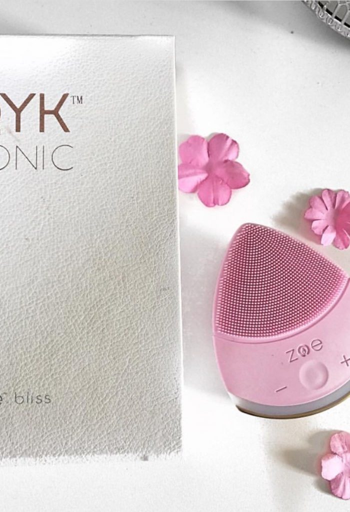 Qyk Sonic: Zoe facial cleansing device