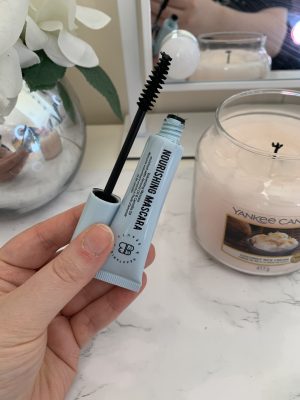 mascara